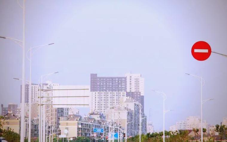 浦東新區(qū)智能LED路燈的應(yīng)用與成效